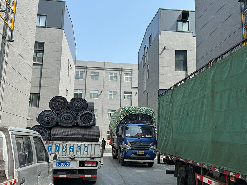 yy_0000_76d67508958c7d37f1b0b4ea49327af